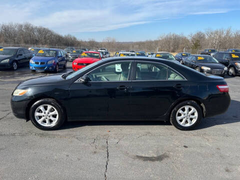 2009 Toyota Camry for sale at CARS PLUS CREDIT in Independence MO