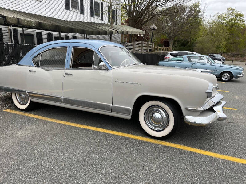 1953 Kaiser Manhattan