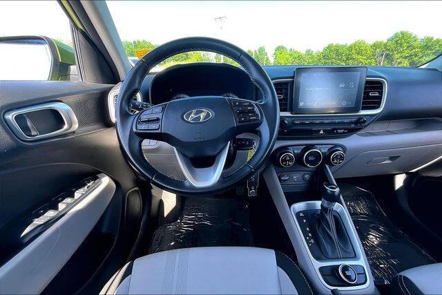 2021 Hyundai Venue SEL