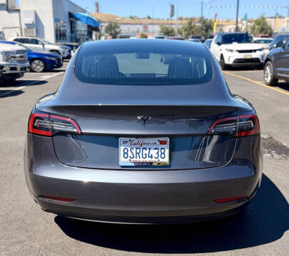 2020 Tesla Model 3 Standard Range Plus