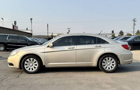 2014 Chrysler 200 LX