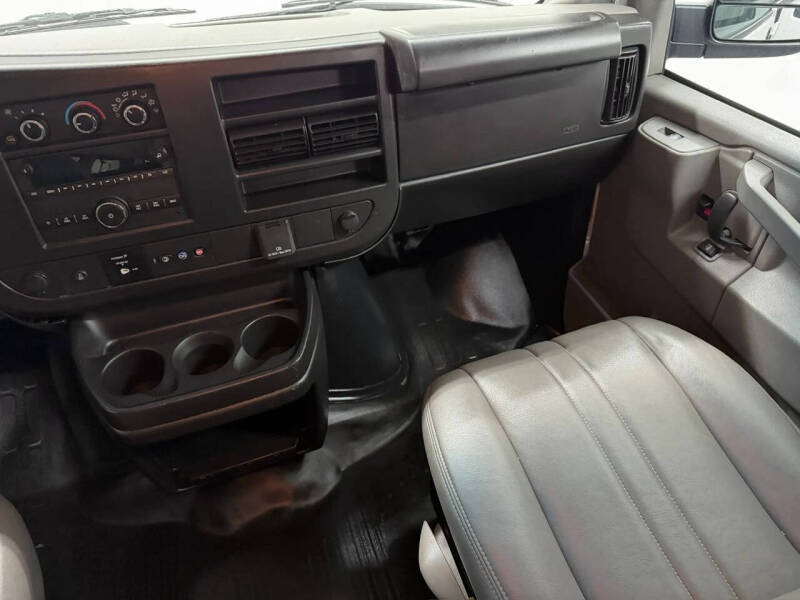 2023 Chevrolet Express LS 3500