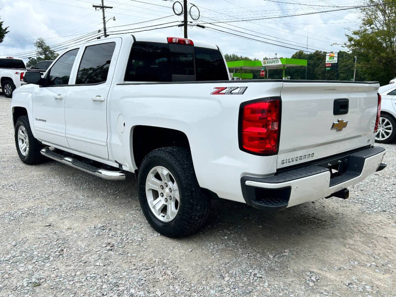 2018 Chevrolet Silverado 1500 LT photo 4