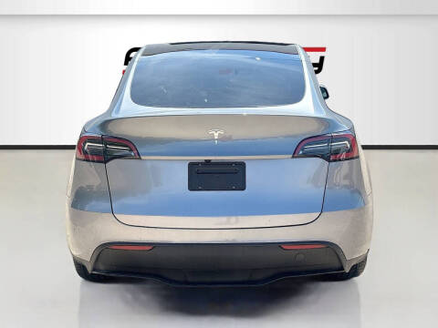 2025 Tesla Model Y Long Range