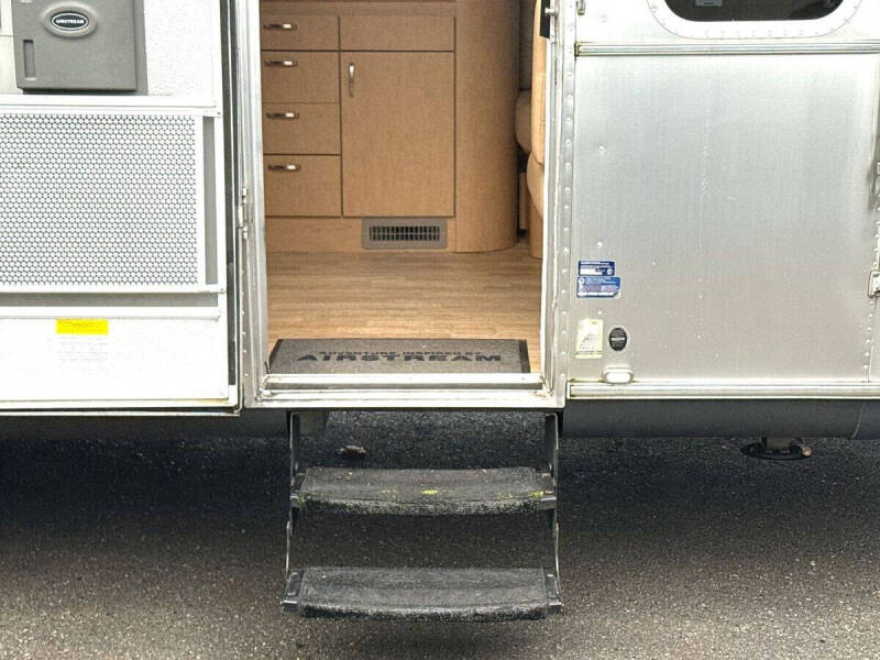 2016 Airstream Flying Cloud