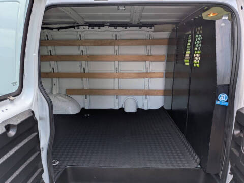 2024 Chevrolet Express 2500