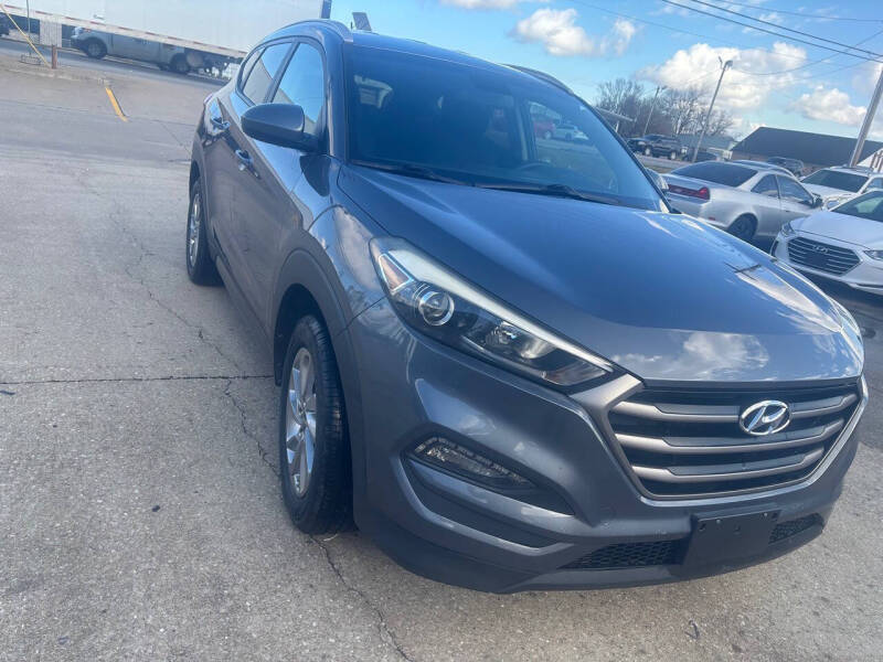 2016 Hyundai Tucson SE