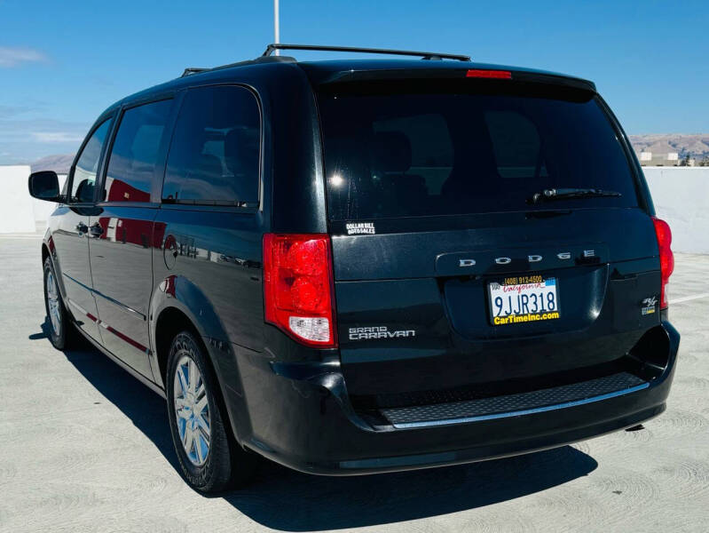 2016 Dodge Grand Caravan R/T