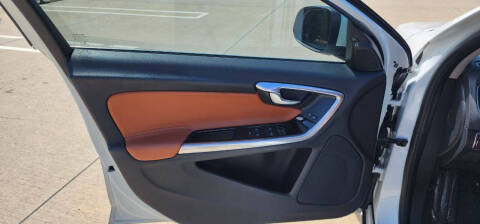 2015 Volvo S60 T6 Drive-E Platinum