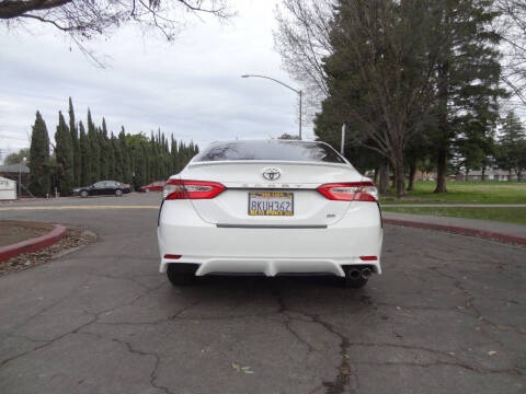 2019 Toyota Camry SE
