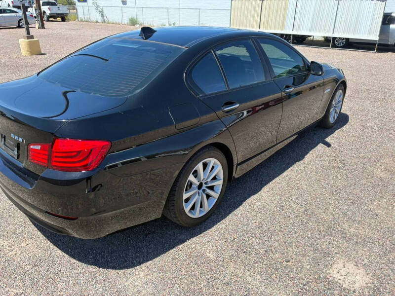 2011 BMW 5 Series 528i