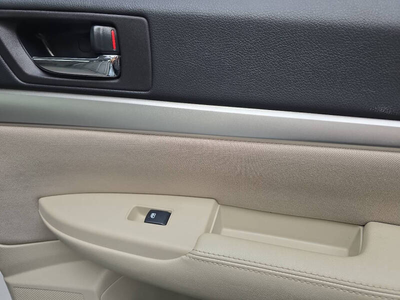 2013 Subaru Outback 2.5i Premium