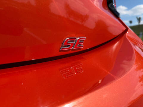 2023 Toyota Corolla Hatchback SE