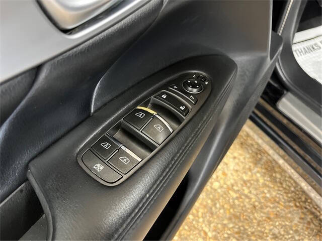 2015 Infiniti Q70L 3.7