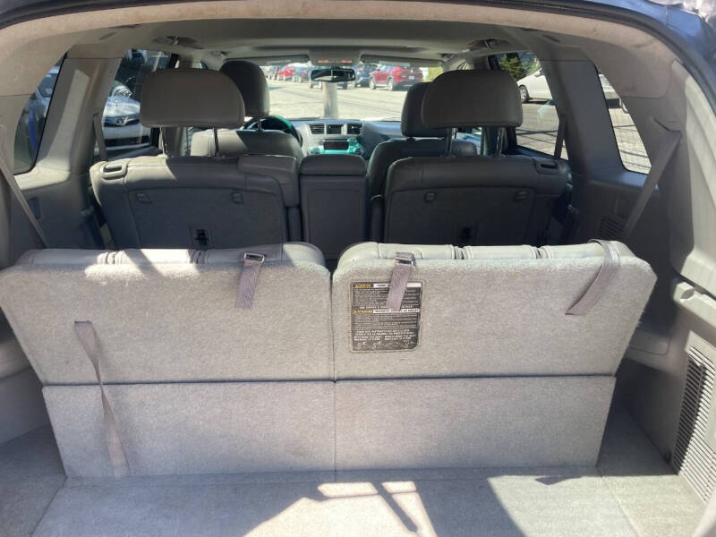 2011 Toyota Highlander SE