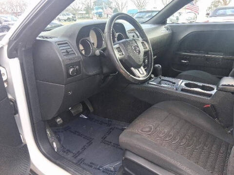 2014 Dodge Challenger SXT