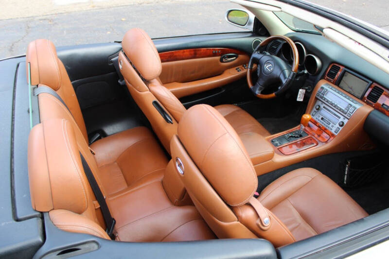 2002 Lexus SC 430