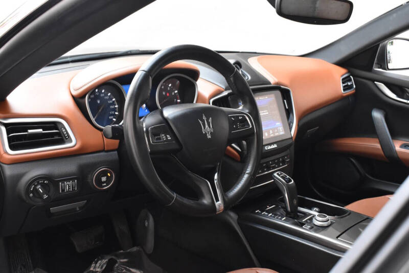 2019 Maserati Ghibli