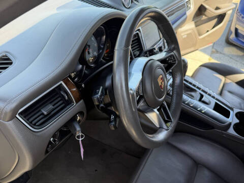 2015 Porsche Macan S
