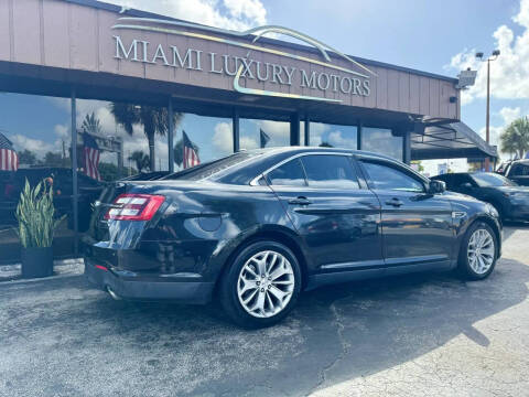 2015 Ford Taurus Limited