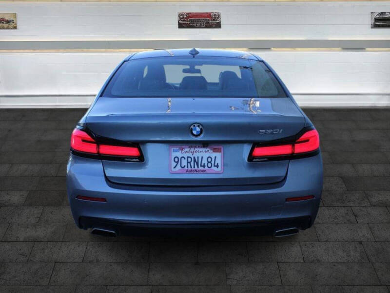 2022 BMW 5 Series 530i