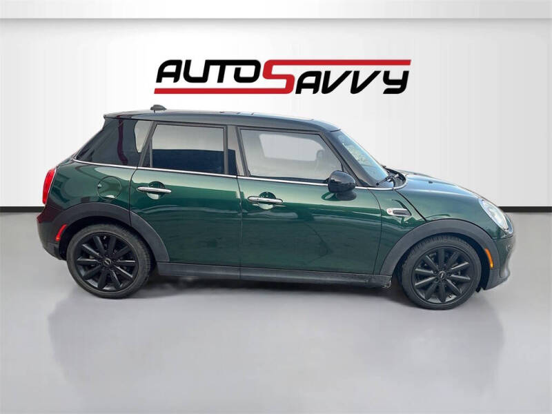 2017 MINI Hardtop 4 Door Cooper