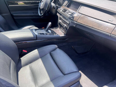 2015 BMW 7 Series 750i xDrive