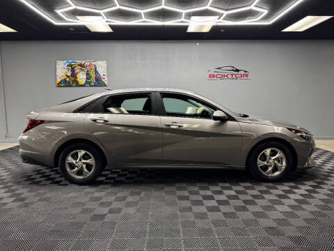 2021 Hyundai Elantra SE