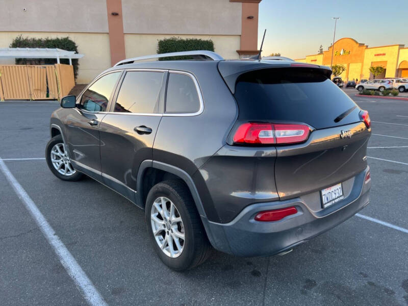 2017 Jeep Cherokee Latitude