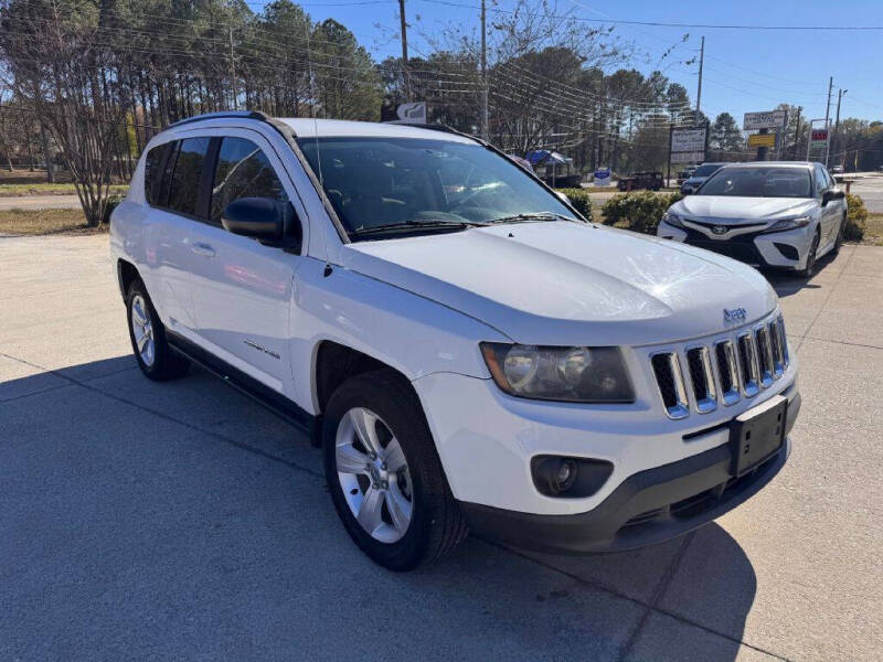 2015 Jeep Compass Sport photo 2