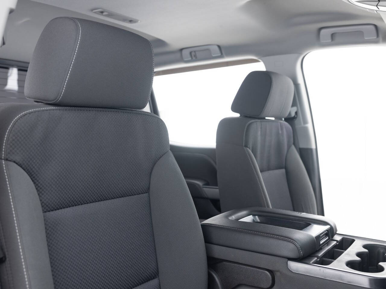 Used Car 2017 Chevrolet Silverado 1500  Lt Z71 4x4 4dr Crew Cab 5.8 Ft. Sb For Sale Under $30,000 In Coal City, Illinois