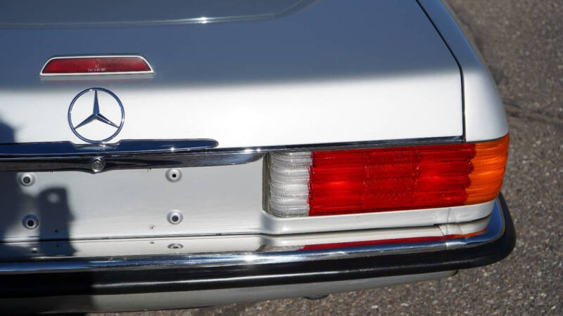 1989 Mercedes-Benz 560-Class 560 SL