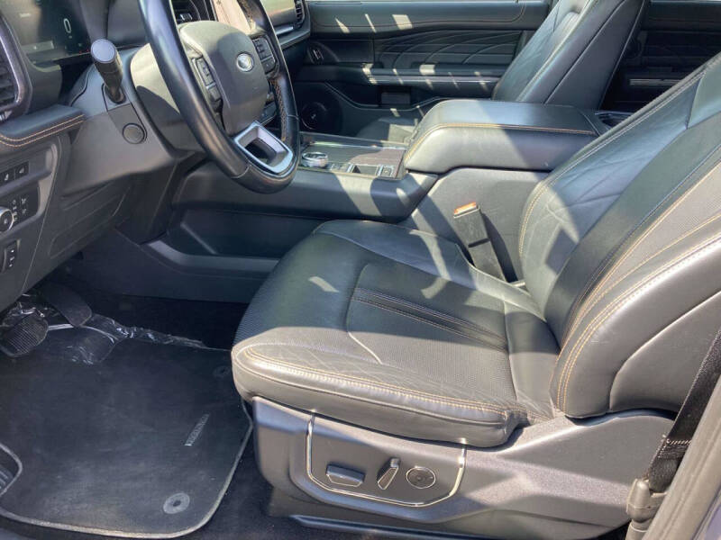 2022 Ford Expedition Platinum