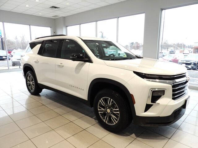 2025 Chevrolet Traverse LT