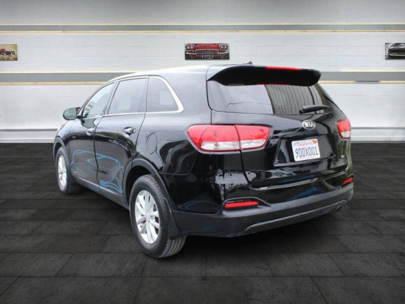 2016 Kia Sorento L