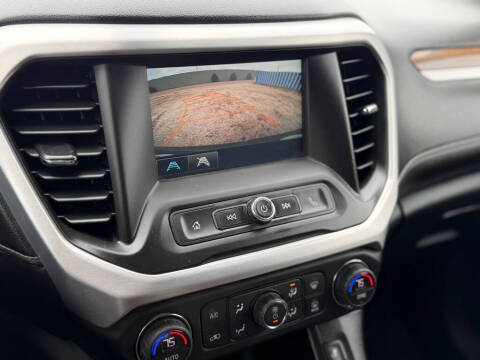 2017 GMC Acadia SLE-2