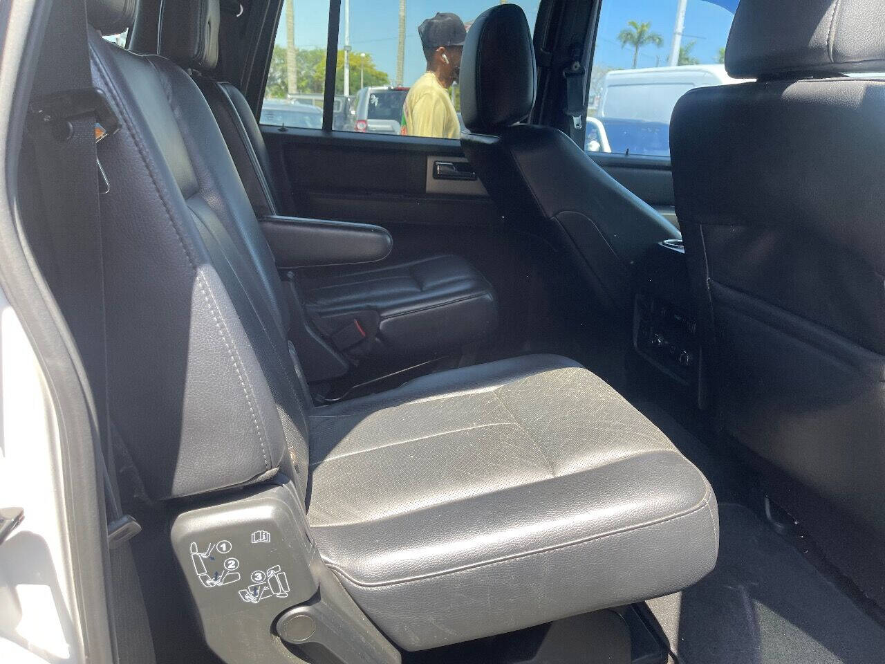 2015 Ford Expedition EL  - $18,900
