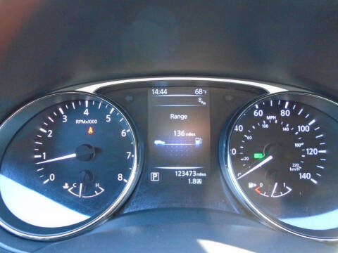 2016 Nissan Rogue SV