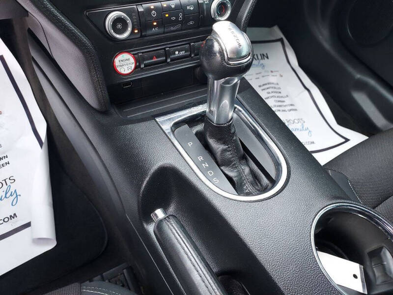 2015 Ford Mustang V6