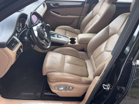 2017 Porsche Macan S