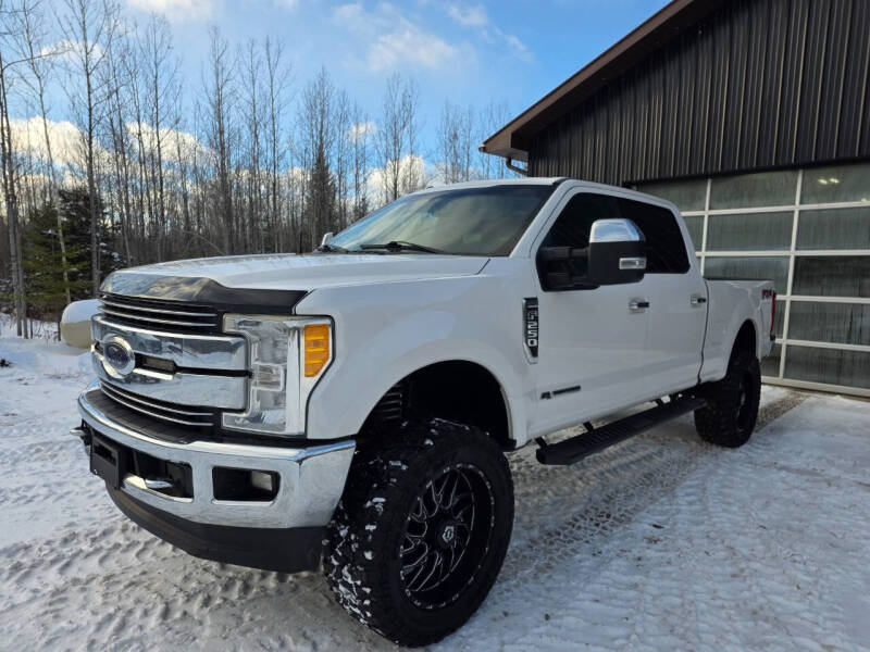 2017 Ford F-250 Super Duty Lariat's photo