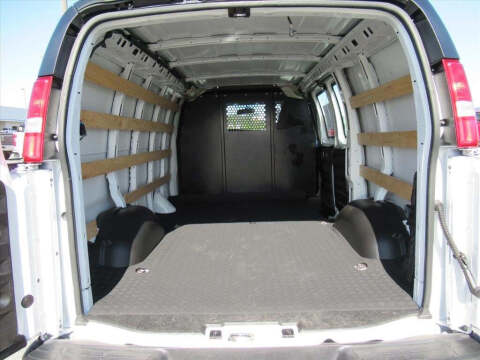 2024 Chevrolet Express 2500