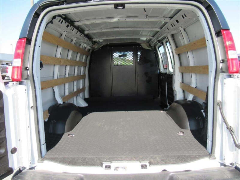 2024 Chevrolet Express 2500