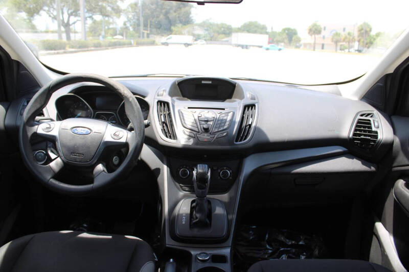 2016 Ford Escape S