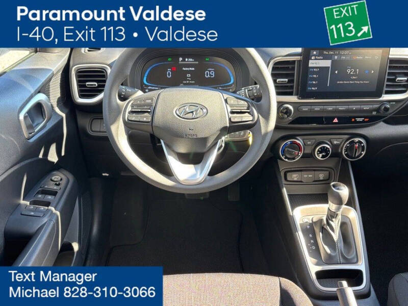 2026 Hyundai Venue SE