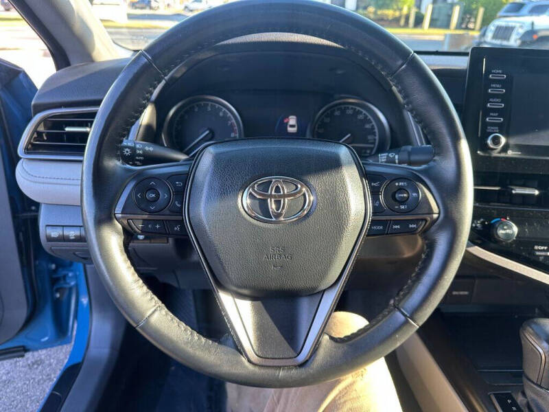 2023 Toyota Camry SE