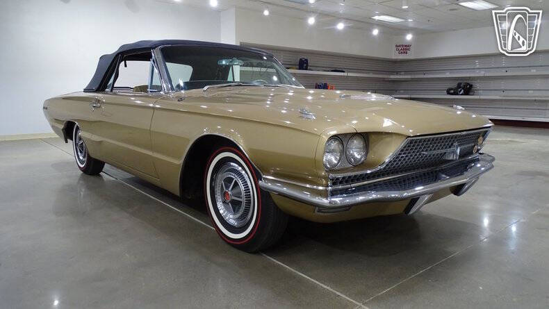 1966 Ford Thunderbird