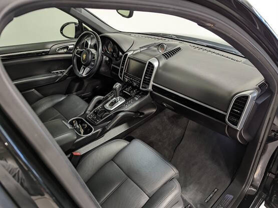 2016 Porsche Cayenne S