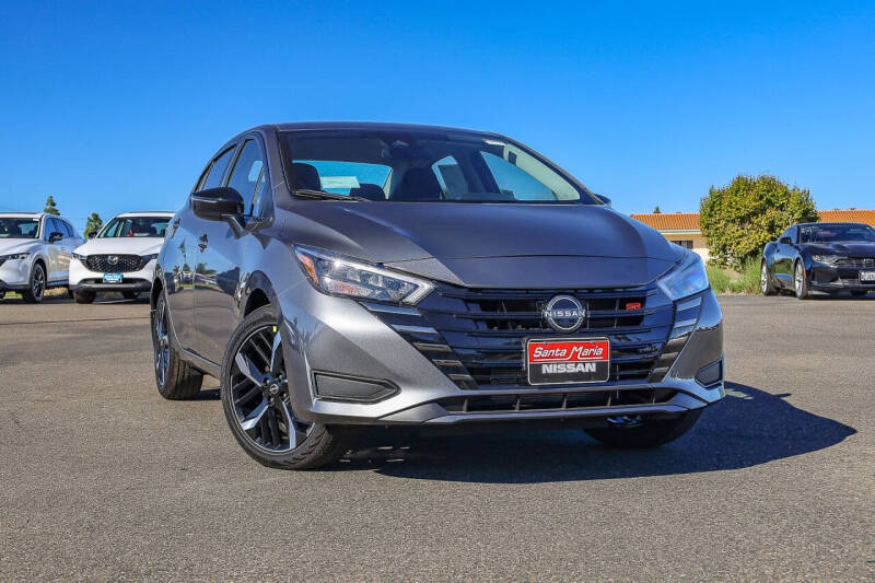 2025 Nissan Versa Sedan SR's photo