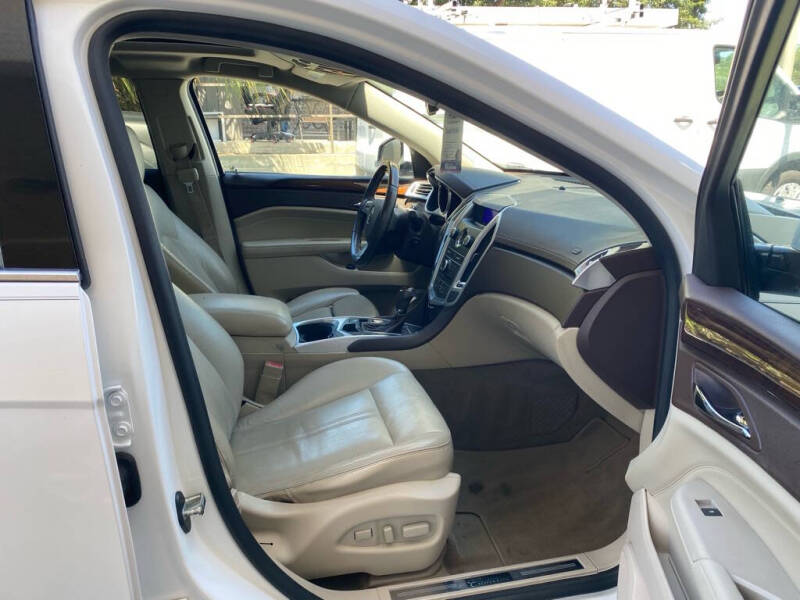 2011 Cadillac SRX Luxury Collection